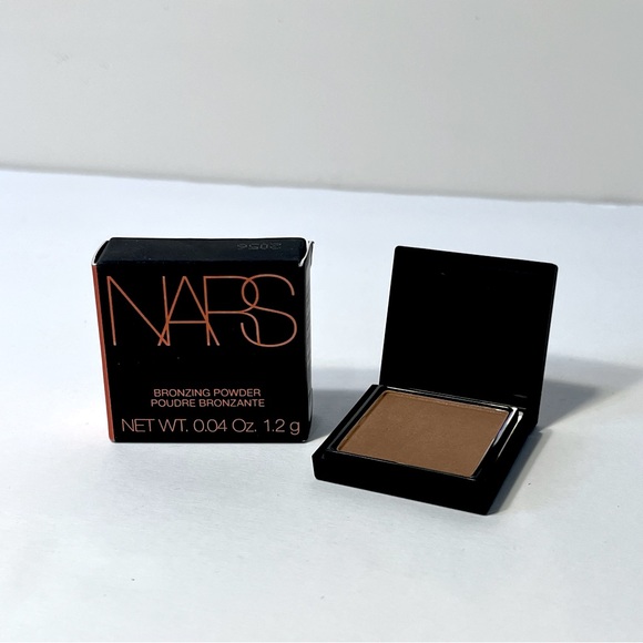 New✨ NARS Bronzing Powder in Laguna 1.2g - Picture 2 of 4